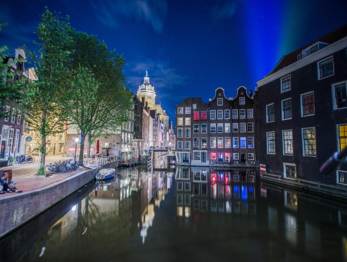 Anna Houseboat Hotel Amsterdam Exterior photo
