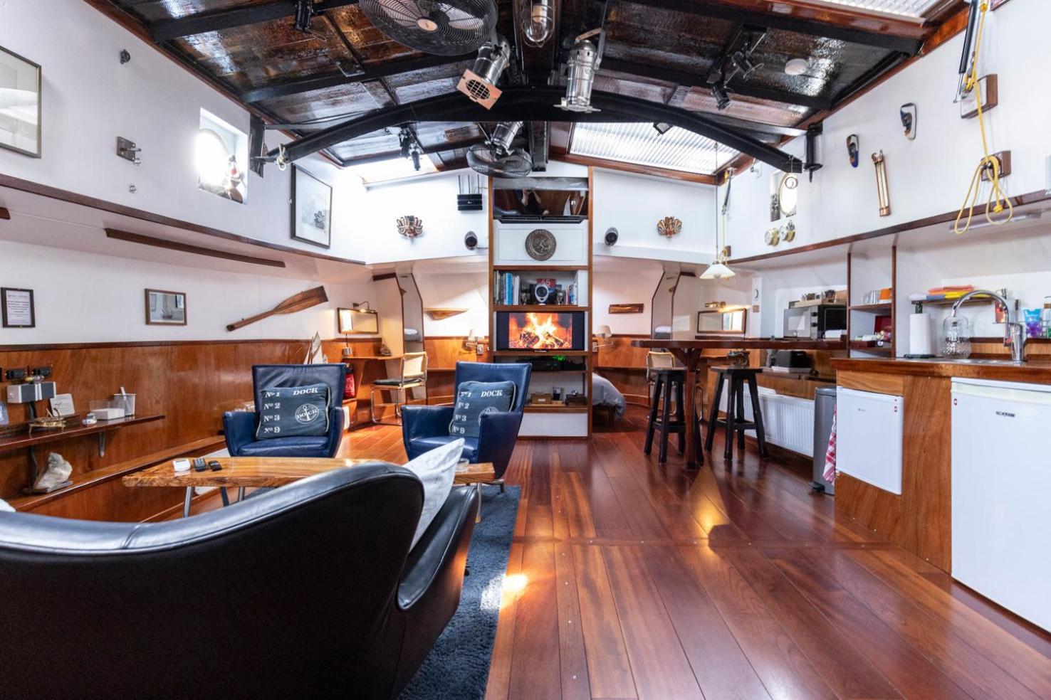 Anna Houseboat Hotel Amsterdam Exterior photo